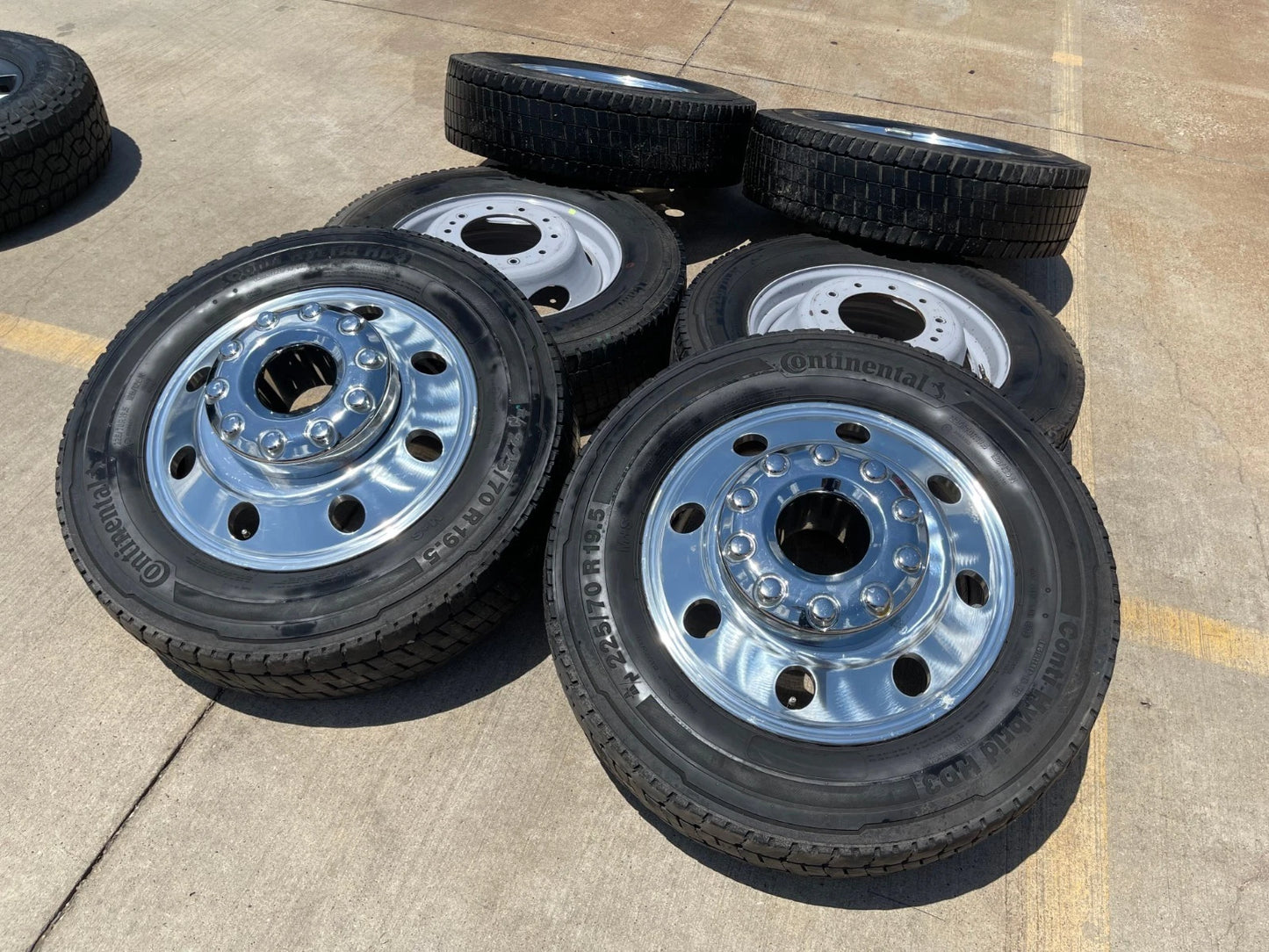19.5" Ford F-450 Dually F-550 rims wheels RAM 4500 OEM 10x225 CONTINENTAL HD3