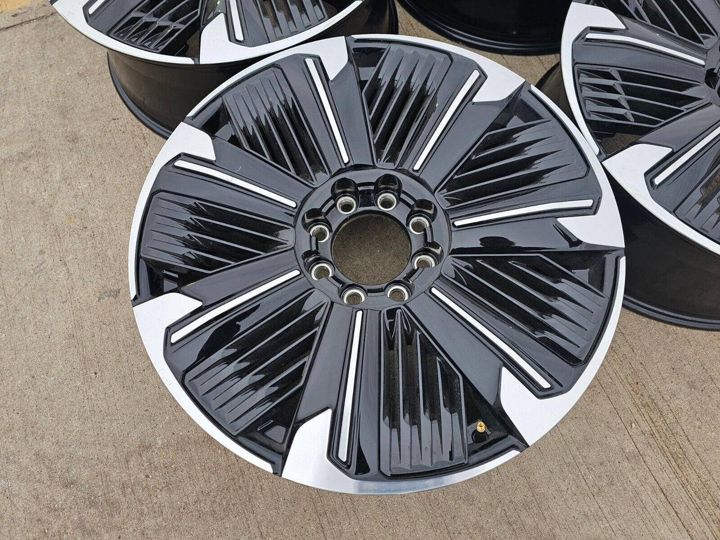 24" Cadillac Escalade IQ EV OEM 8x165 wheels rims Hummer 2500 2023 2024 2025