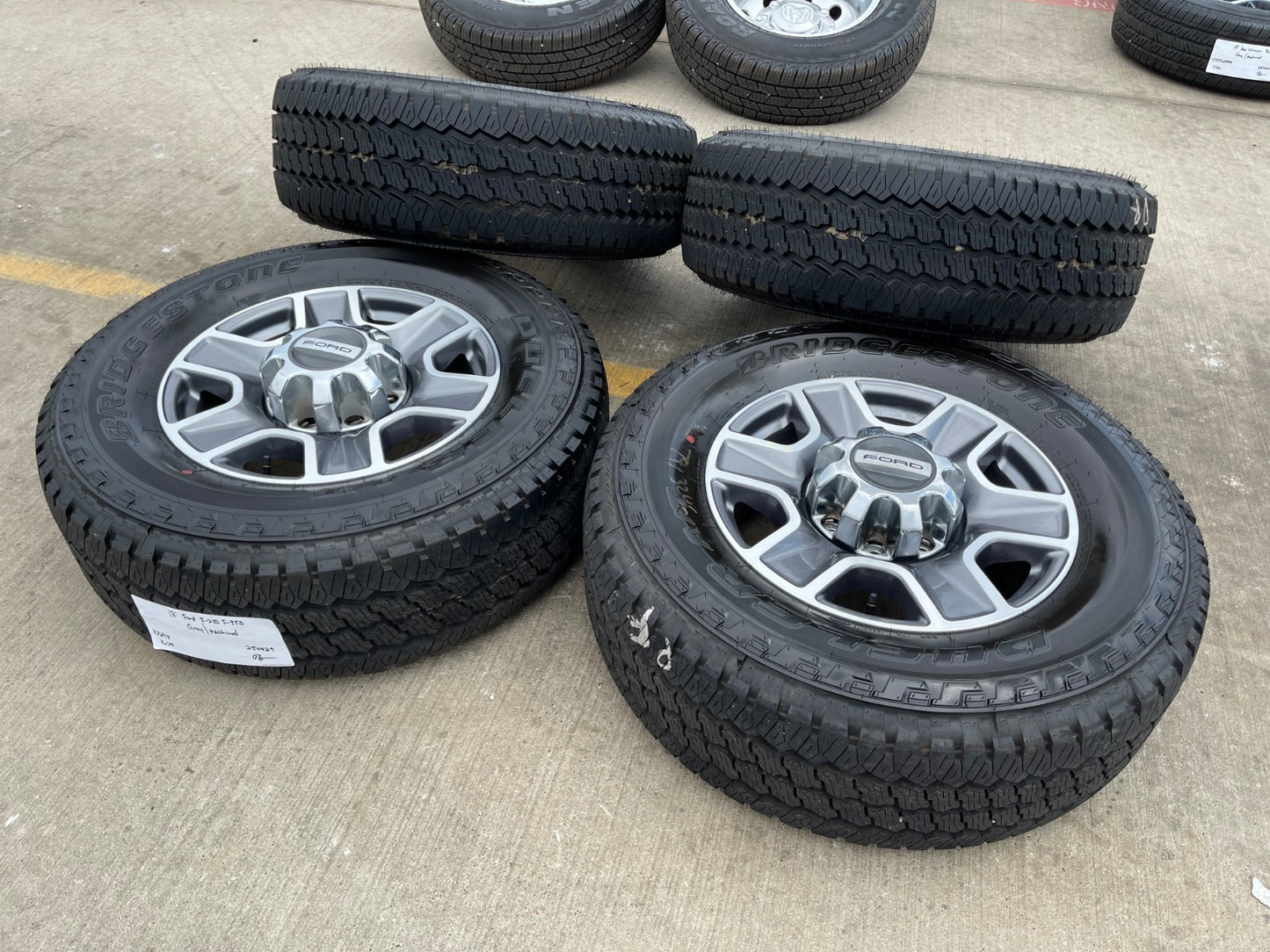 18" Ford F-250 F-350 Lariat FX-4 OEM gray wheels 10298 tires 2024 2025 2026 NEW