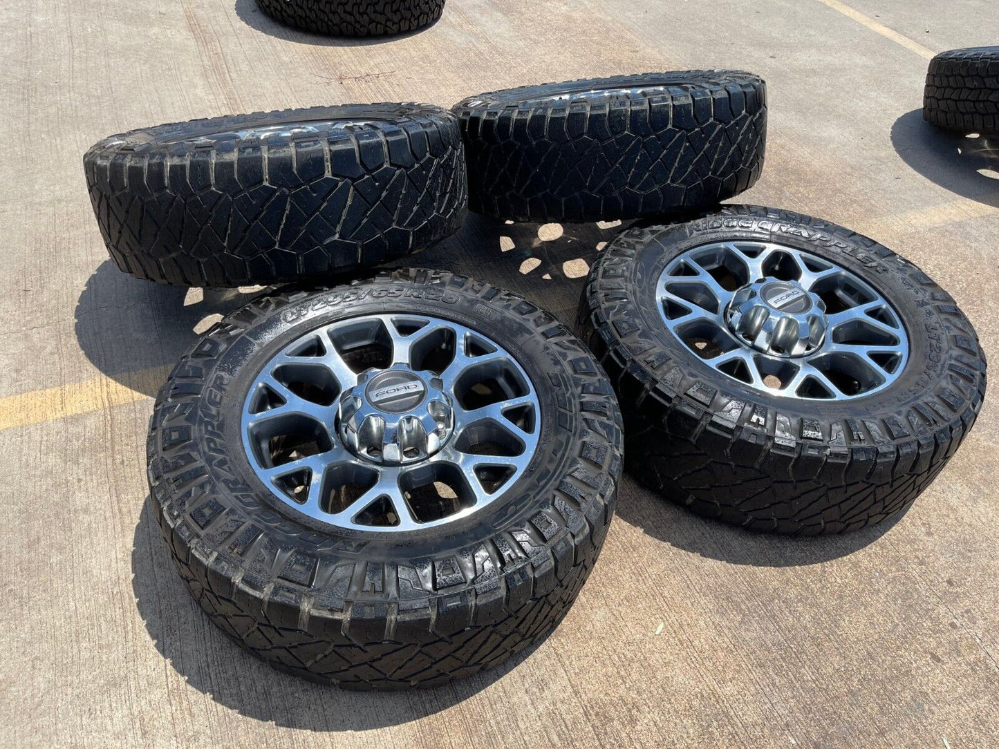 20" Ford F-250 F-350 OEM Lariat wheels rims 10292 tires 2022 2023 2024 NITTO