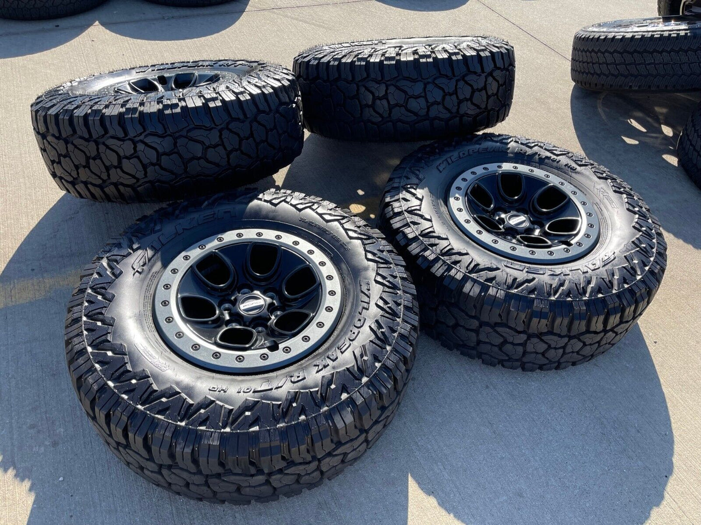 17" Ford F-150 Raptor OEM BEADLOCK rims wheels 10459 95210 FALKEN 35" tires NEW