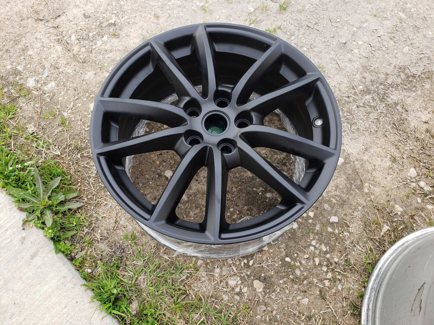 19" Land Rover OEM Range wheels rims 72269 72251 2017 2018 2020 2021 2022 2023