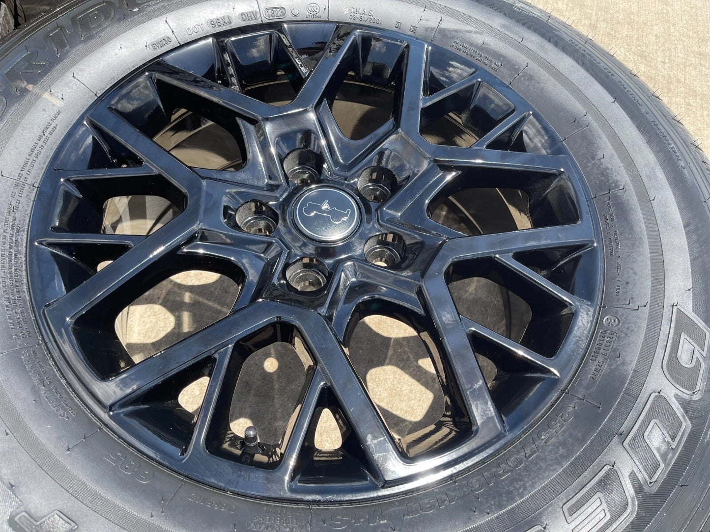 18" Jeep Wrangler Grand Cherokee Gladiator Black OEM wheels rims 2024 2025 NEW