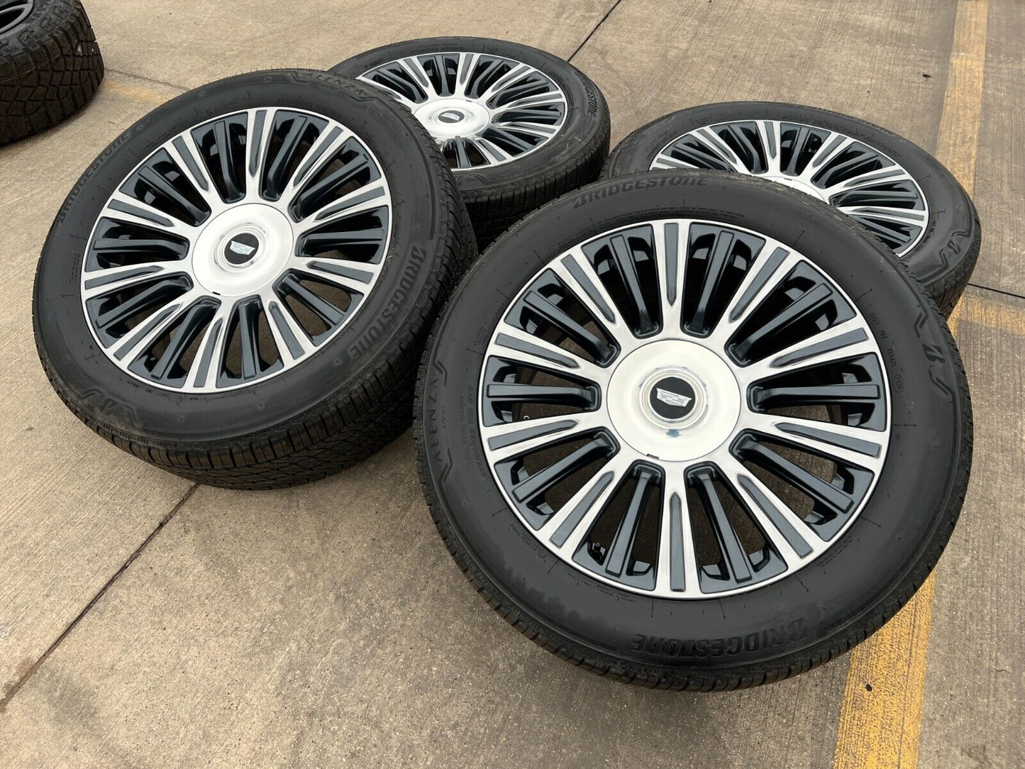 22" Cadillac Escalade Platinum OEM 4876 95167 wheels rims 2022 2023 2024 NEW