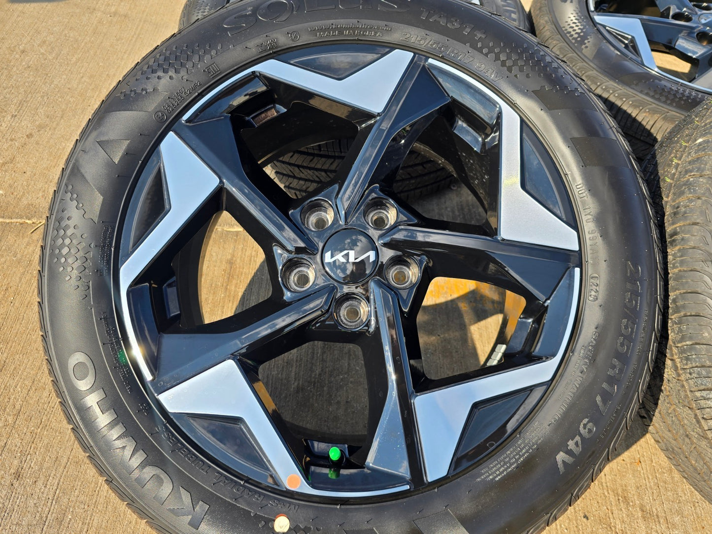 17" Kia Seltos K4 K5 Optima OEM wheels rims 71072 Sorento Sportage Carnival NEW