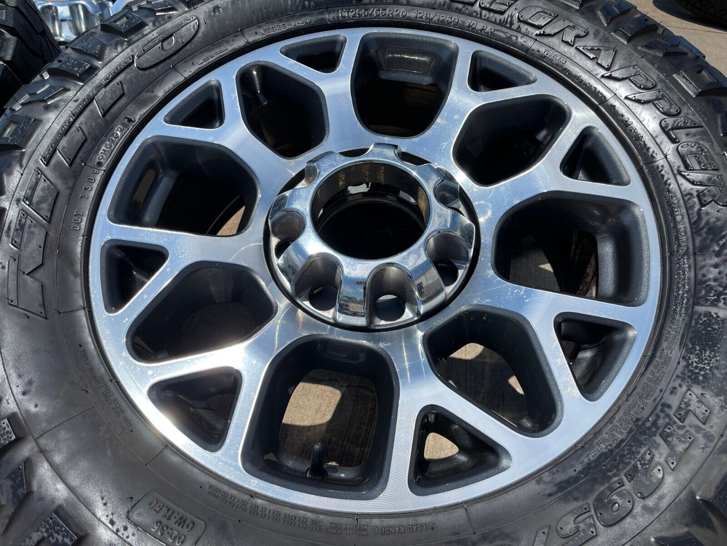 20" Ford F-250 F-350 OEM Lariat wheels rims 10292 tires 2022 2023 2024 NITTO