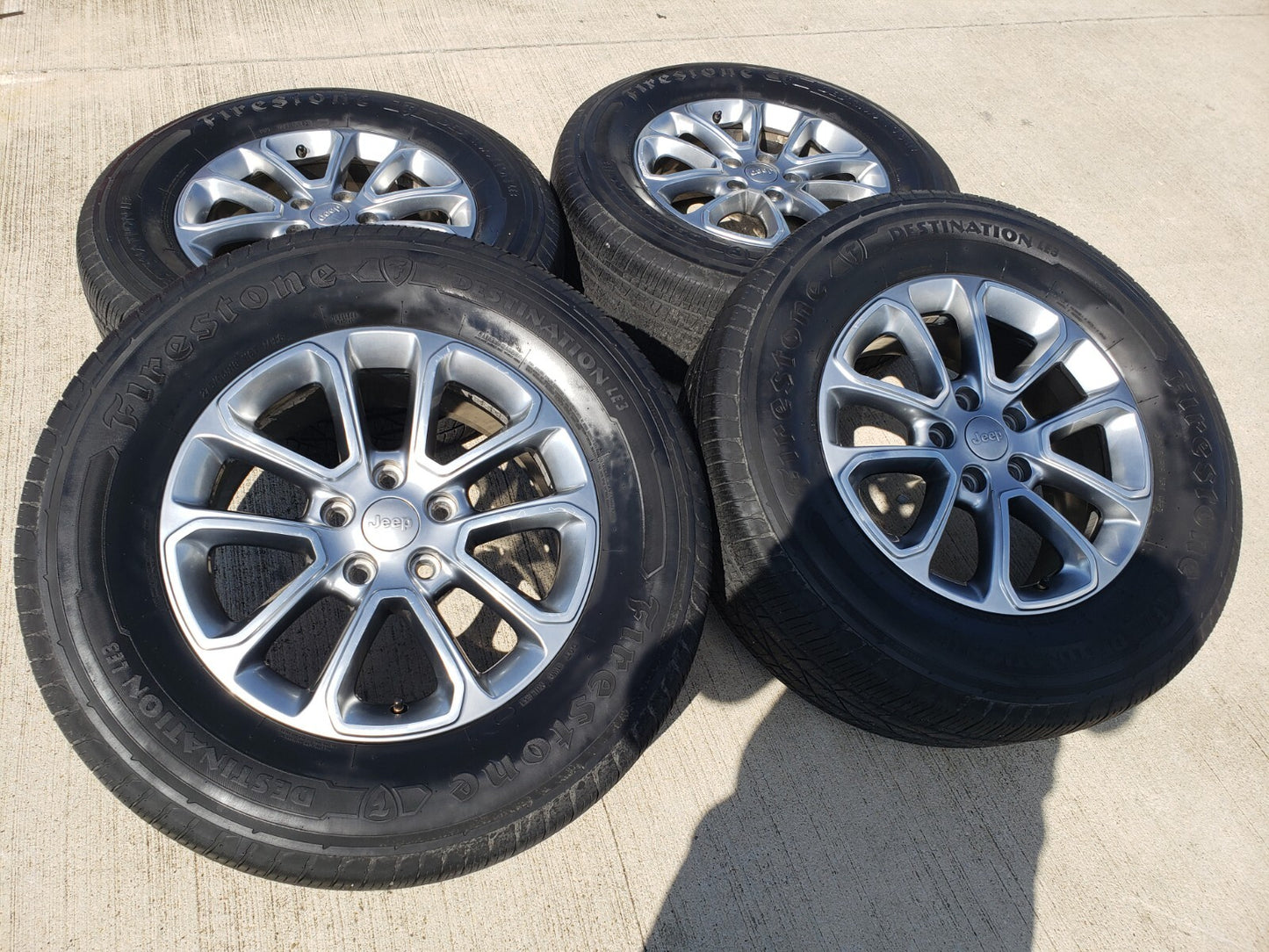 18" Jeep Grand Cherokee Dodge Durango OEM 9136 wheels rims tires