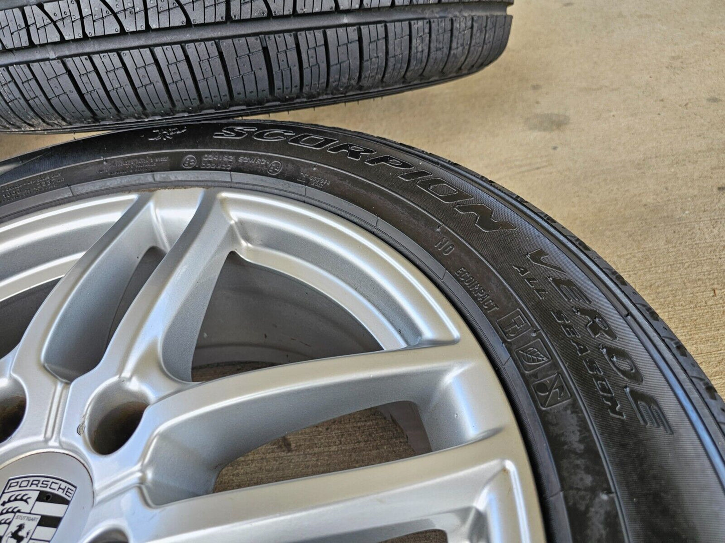 19" Porsche Cayenne OEM 67404 wheels rims tires PIRELLI