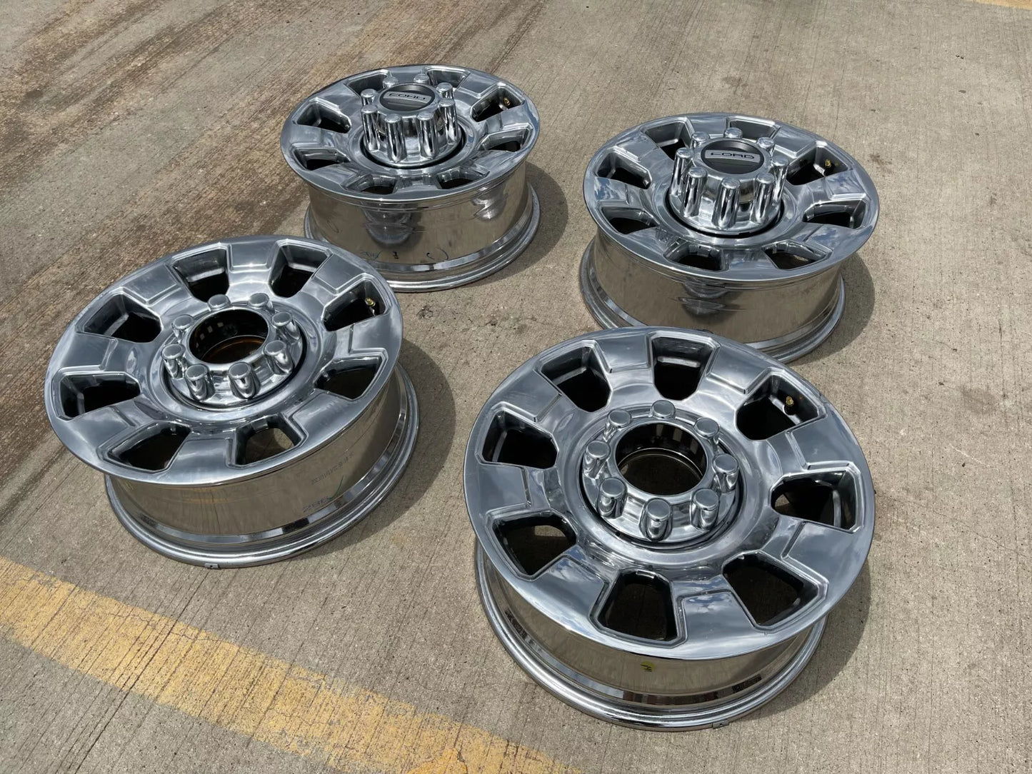 20" Ford F-250 F-350 OEM Lariat 10295 25085 10552 wheels rims 2023 2024 2025