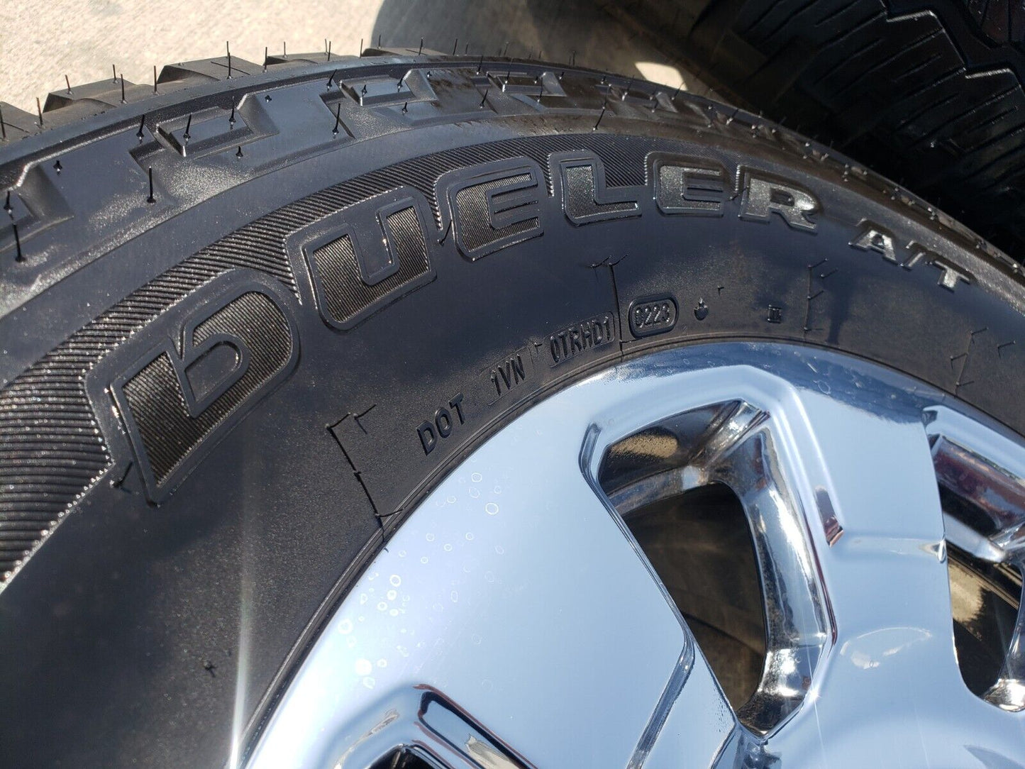 20" Ford F-250 F-350 OEM chrome Lariat wheels rims 10295 tires 2023 2024 2025
