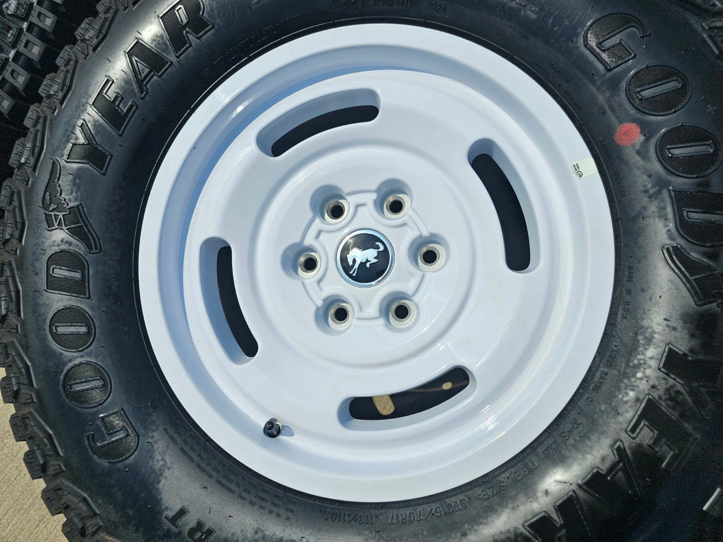 17" Ford Bronco HERITAGE Limited Edition wheels rims white 2025 2026 NEW 35"