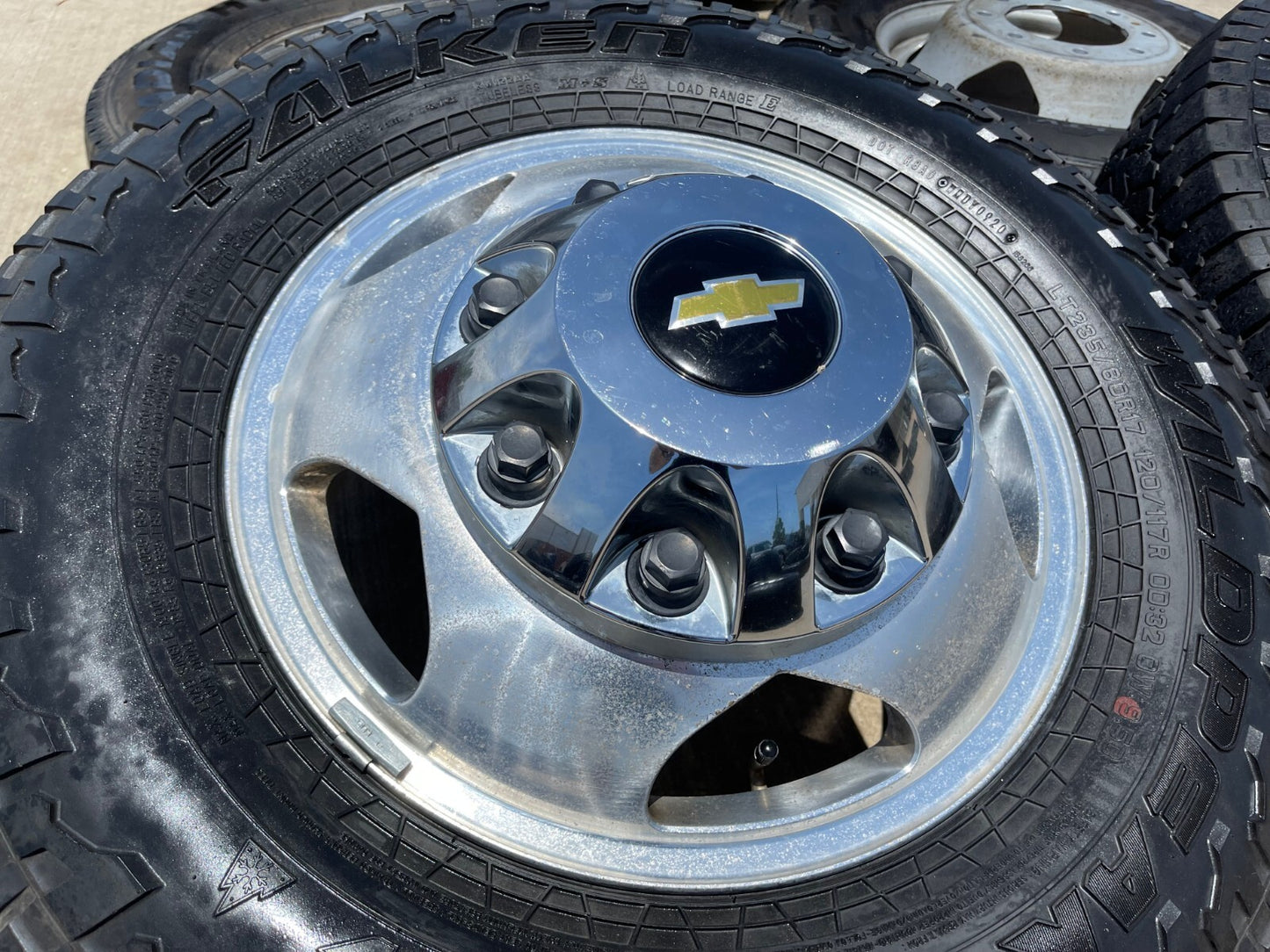 17" Chevy Silverado GMC Sierra 3500 Dually rims wheels OEM 5519 5520 8094