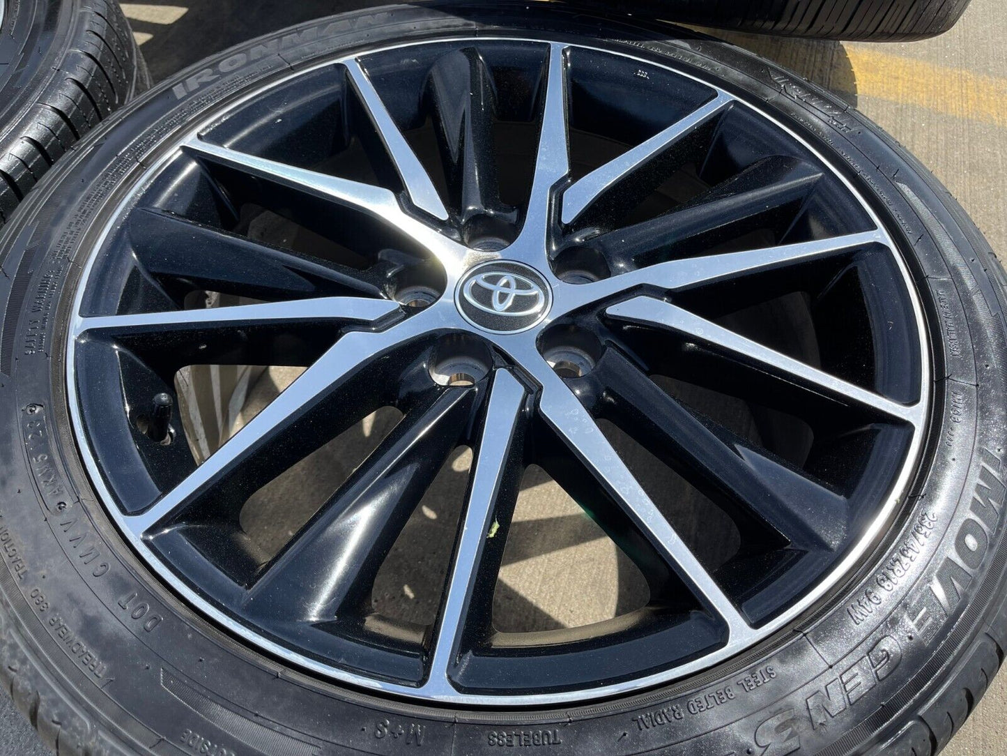 18" Toyota Camry OEM wheels rims 18036 69133 CHR Avalon 2021 2022 2023 2024 2025
