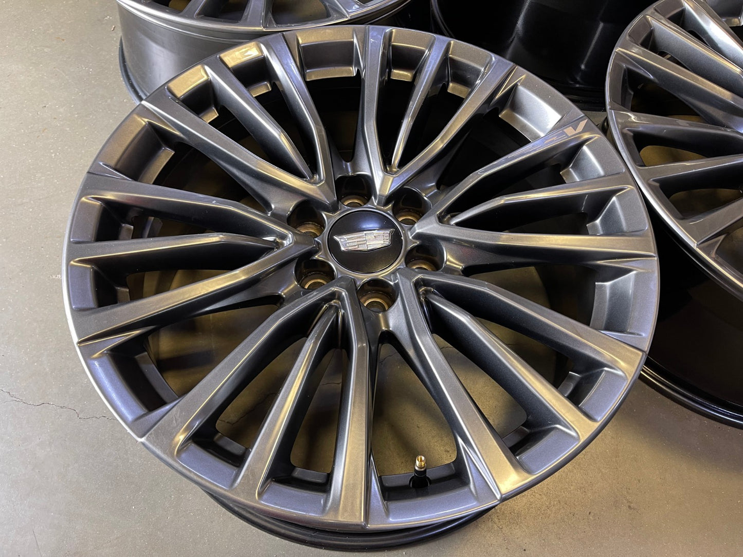 22" Cadillac Escalade V Platinum OEM 4883 wheels rims 2023 2024 2025 2026