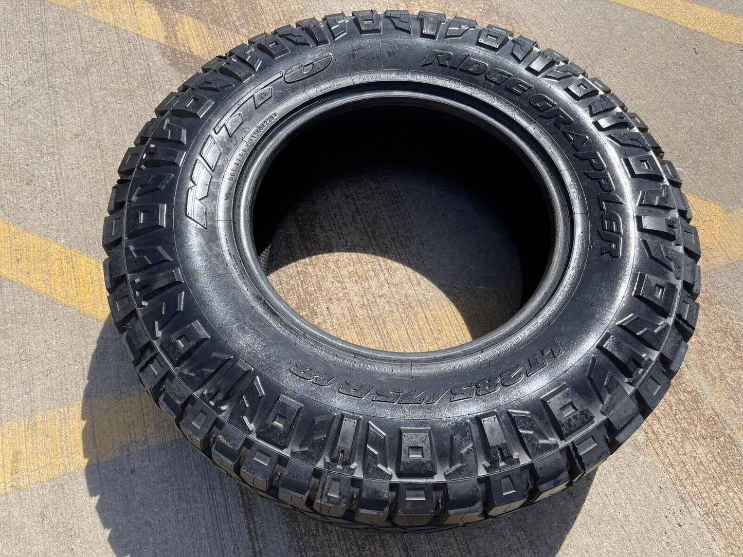 (1) 285/75/18 Nitto Ridge Grappler tire LT 10 ply load range E NEW