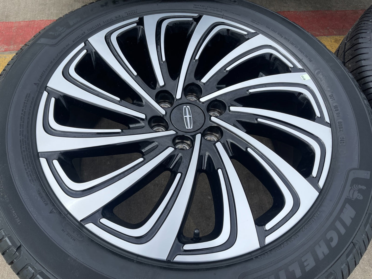 22" Lincoln Navigator OEM rims wheels BLACK LABEL 2024 2025 2026 NEW