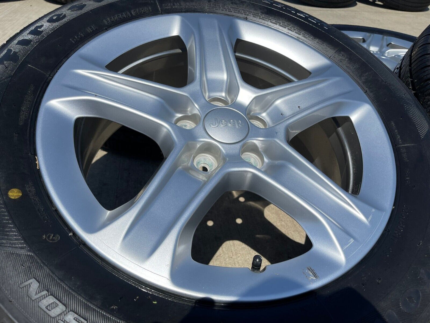 17" Jeep Cherokee Compass wheels rims OEM Renegade tires