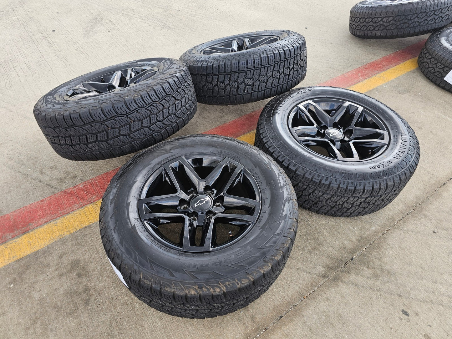 18" Chevy Silverado Tahoe Z71 ZR2 OEM 5911 wheels rims tires