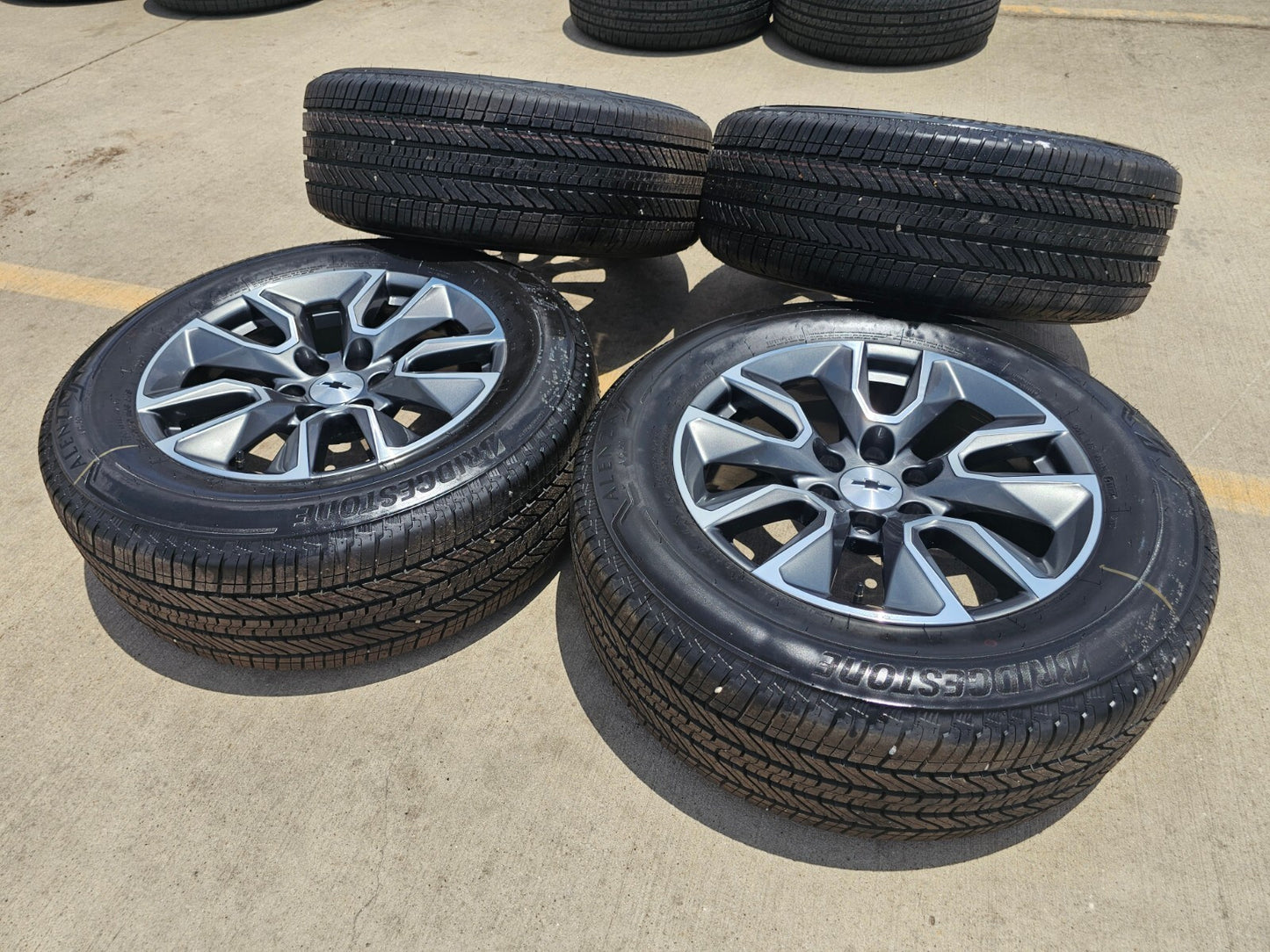 20" Chevy Silverado 1500 Tahoe Suburban OEM 5915 5916 wheels rims 2025 2026 NEW