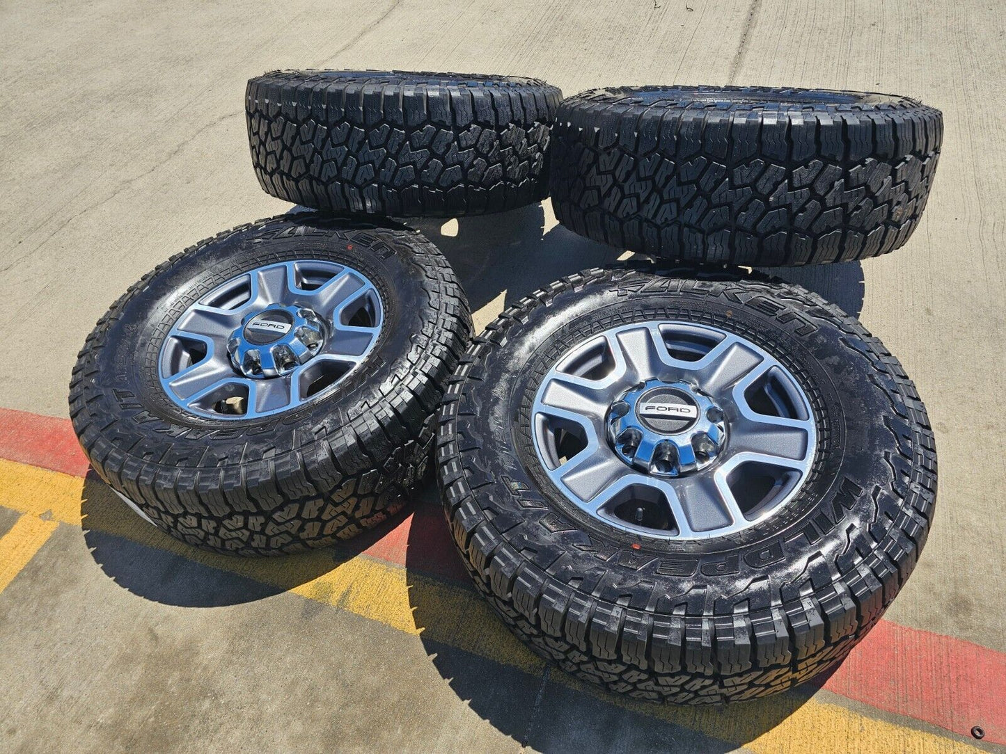 18" Ford F-250 F-350 TREMOR FX-4 OEM wheels 10298 tires FALKEN 35"