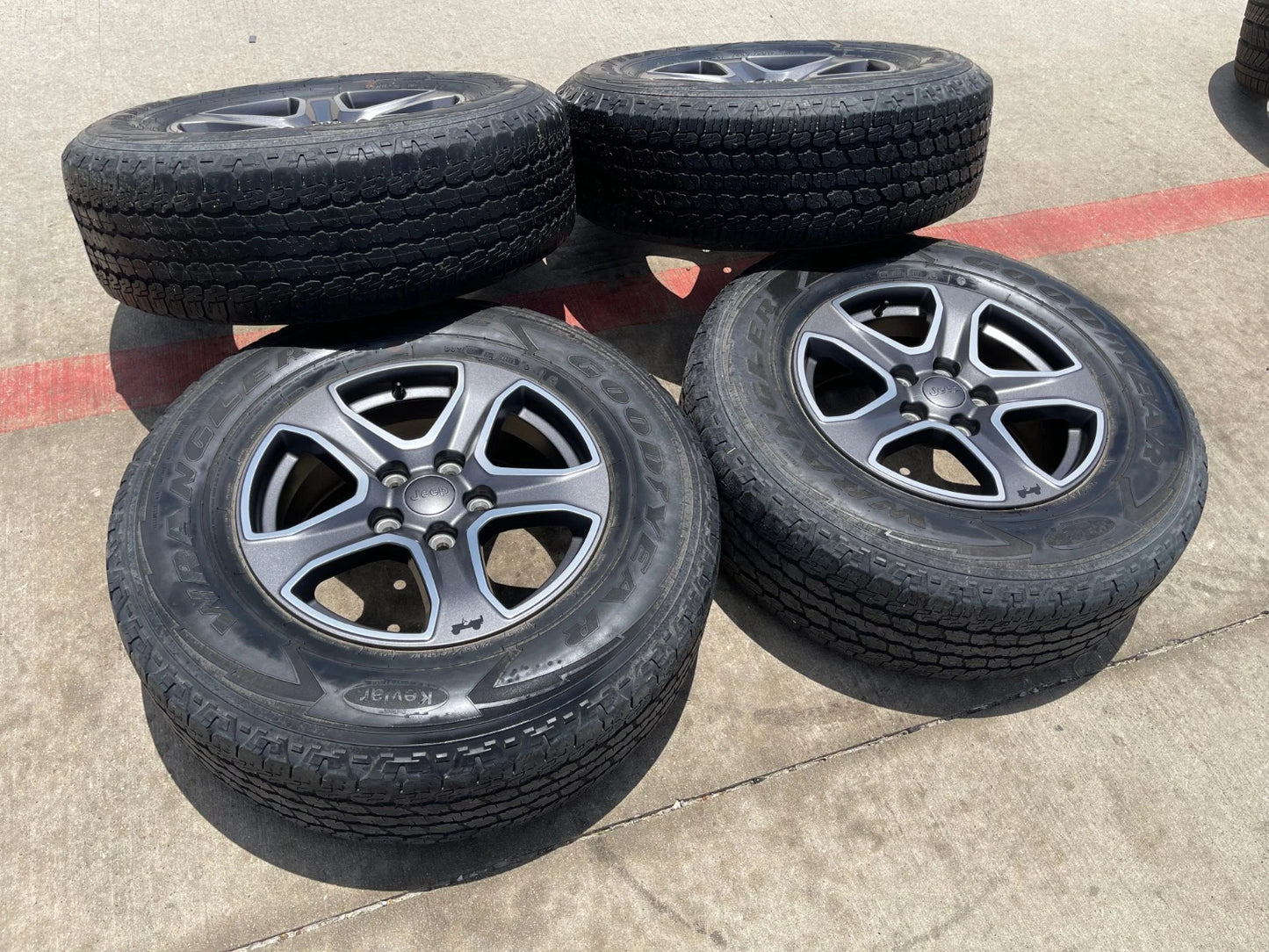 17" Jeep Wrangler Rubicon OEM wheels rims 9217 Gladiator GOODYEAR