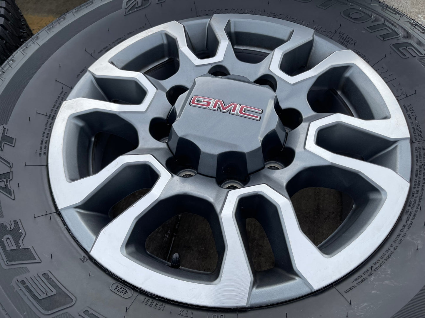 18" GMC Sierra AT4X Chevy Silverado 2500 3500 OEM 5949 wheels rims BRIDGESTONE