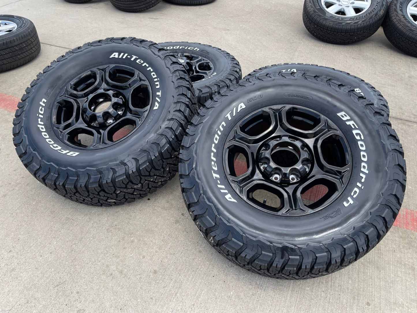 18" Ford F-250 F-350 Lariat FX-4 OEM 10479 black wheels 2024 2025 NEW BFG KO3
