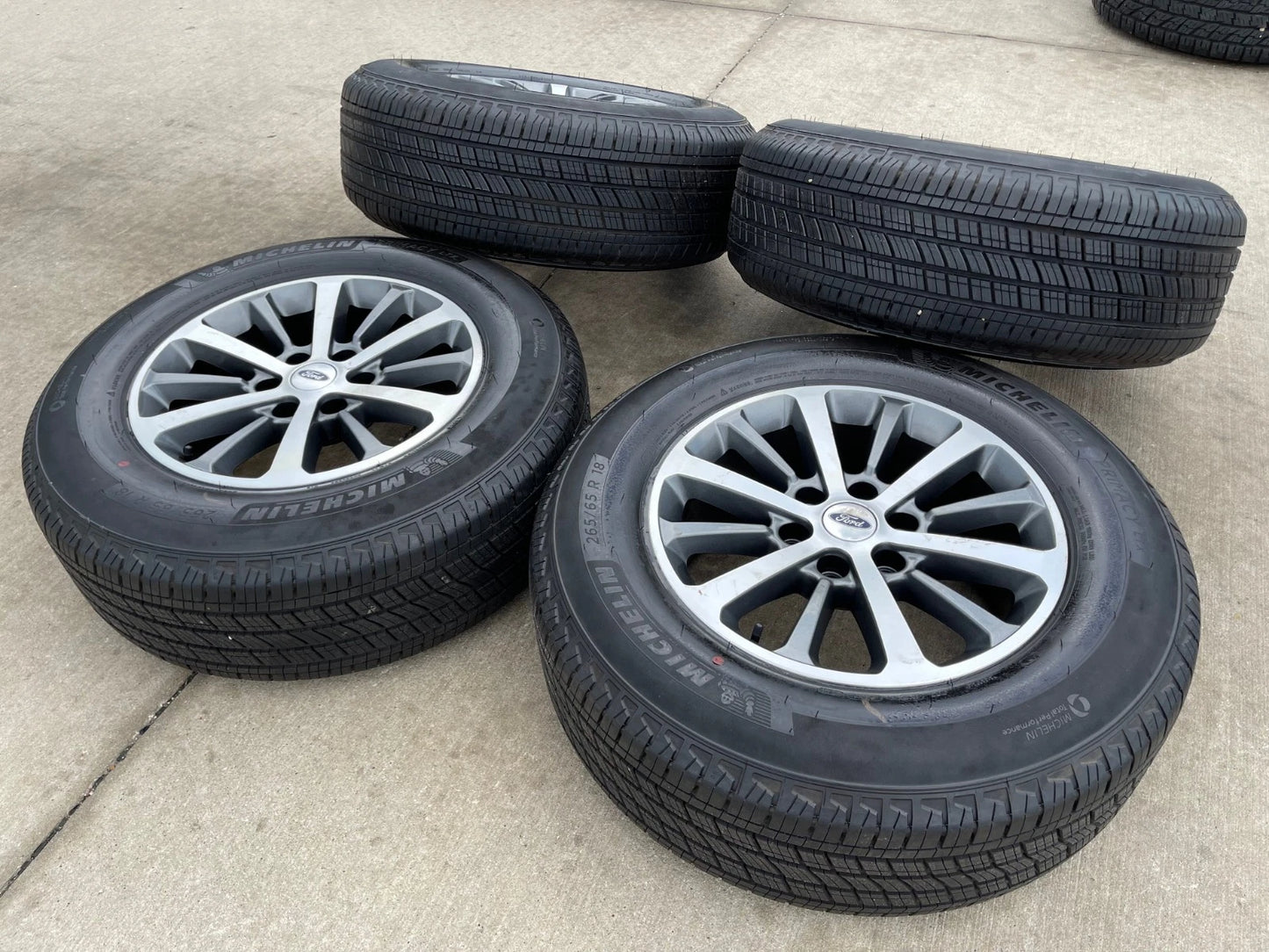 18" Ford F-150 Expedition 10142 OEM rims wheels tires MICHELIN NEW
