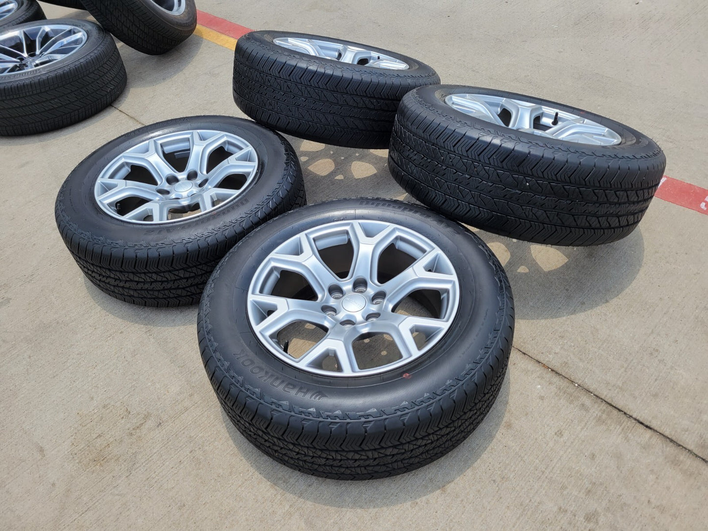 20" Jeep Grand Wagoneer OEM LIMITED wheels rims 9296 Dodge Ram 1500 tires