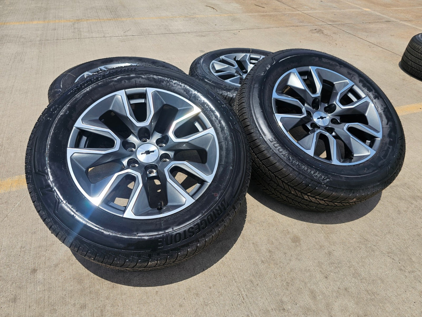 20" Chevy Silverado 1500 Tahoe Suburban OEM 5915 5916 wheels rims 2025 2026 NEW