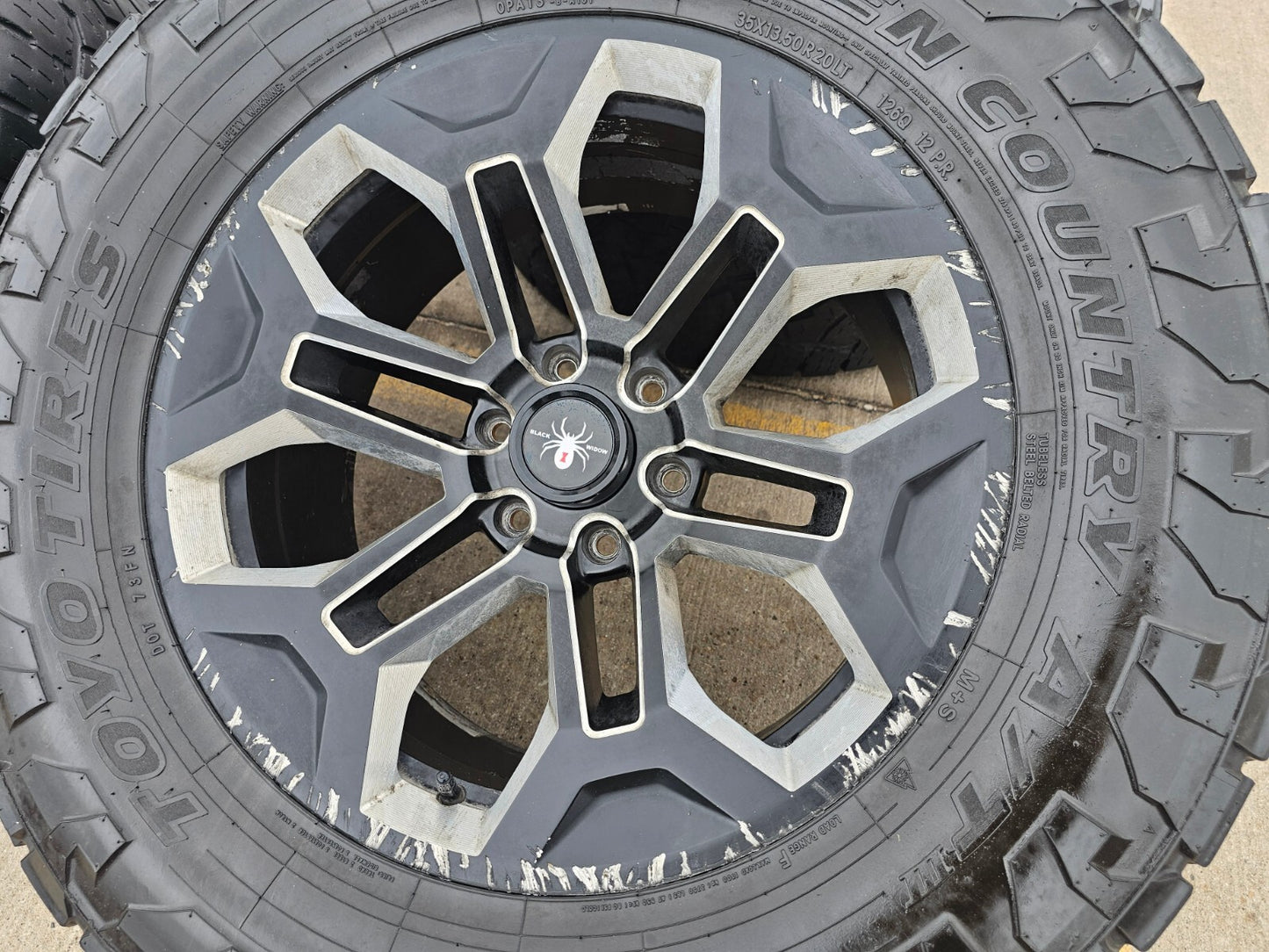 20" 20x9 Black Widow Chevy Silverado Tahoe OEM GMC Sierra wheels rims 35" TOYO