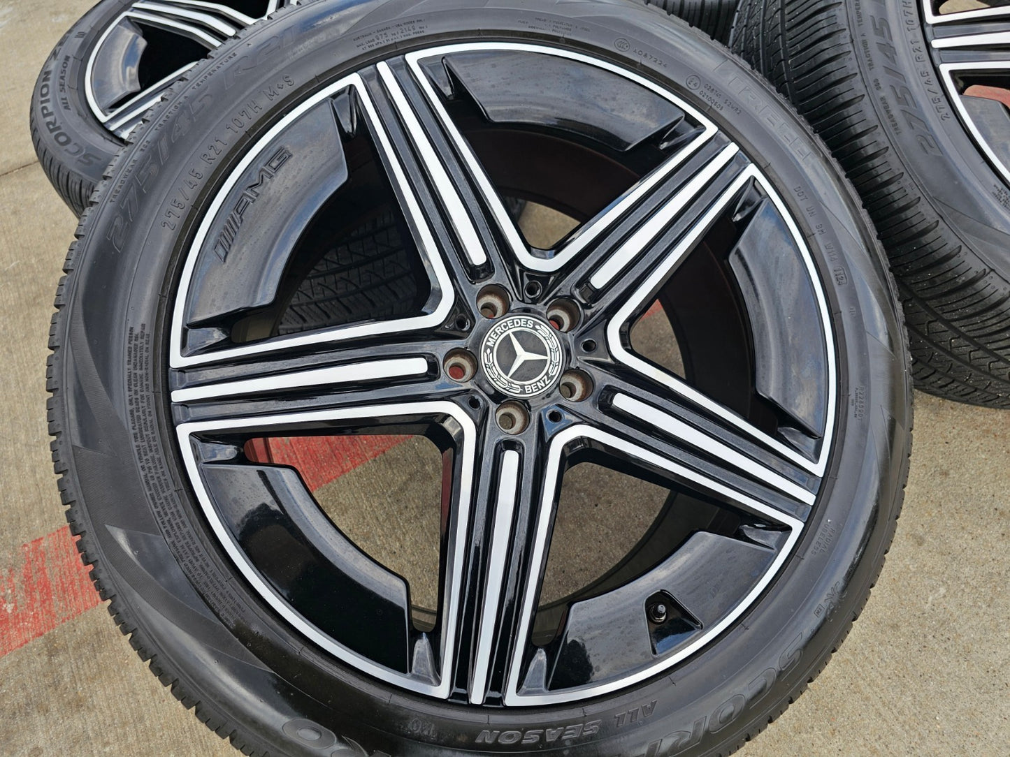 21" Mercedes GLE AMG OEM black wheels rims 85940 85941 tires 2024 2025 2026