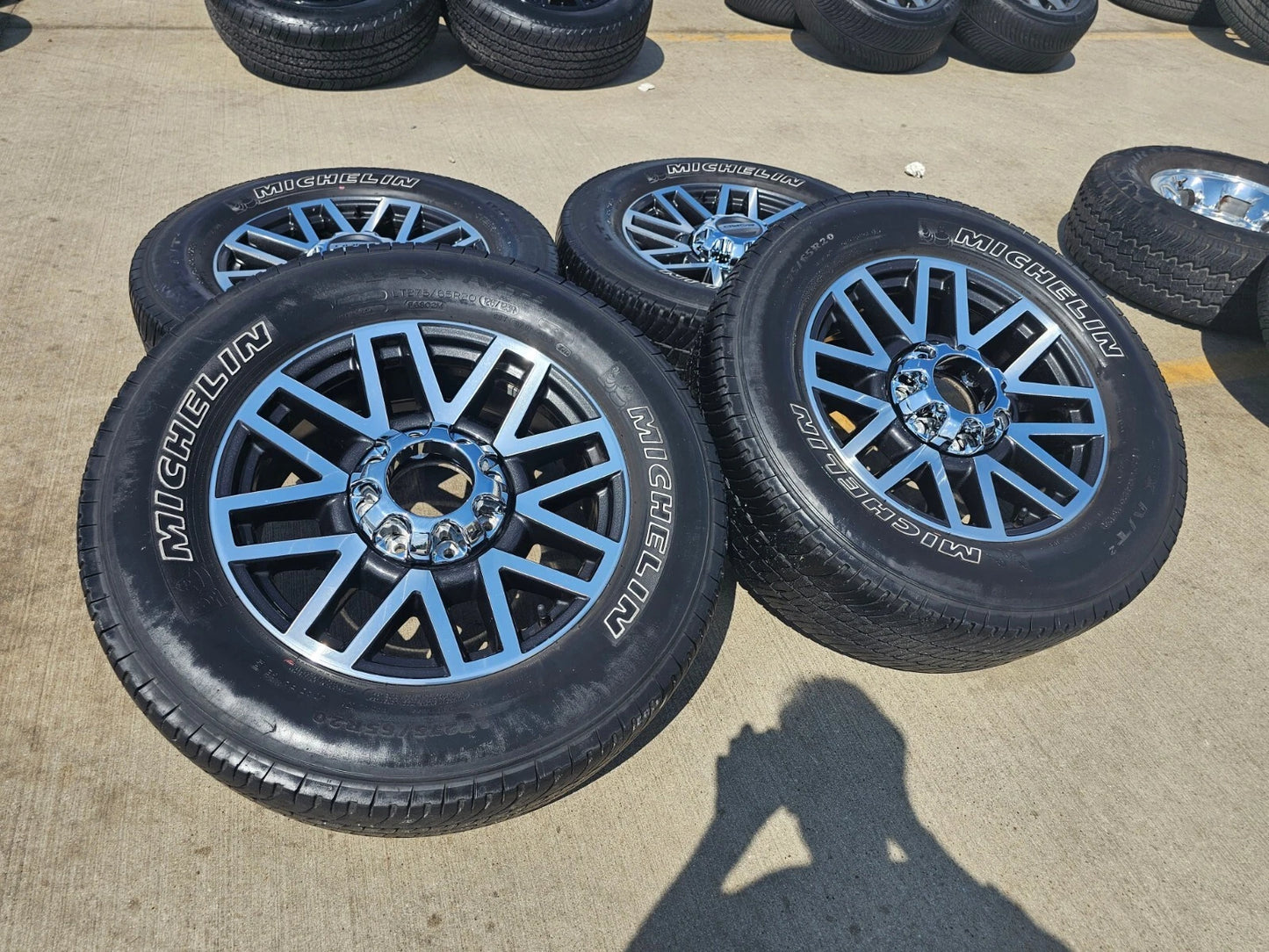 20" Ford F-250 F-350 OEM 10104 LARIAT rims wheels tires