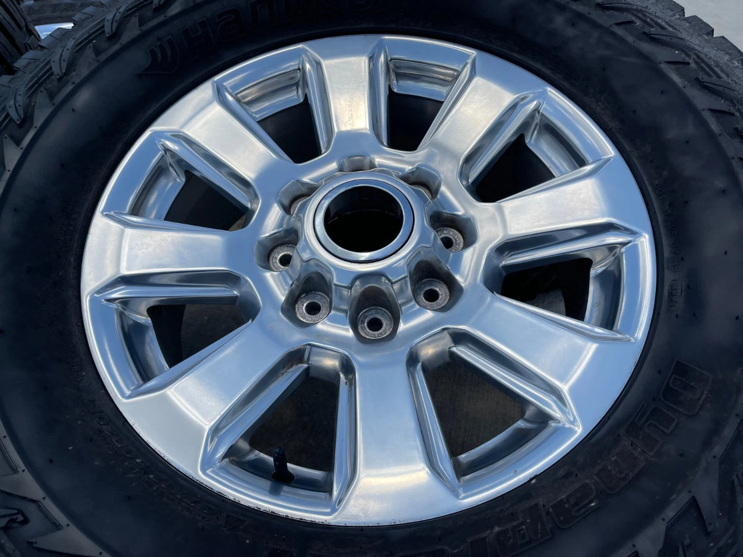 20" Ford F-250 Limited Lariat OEM 10102 rims wheels tires 37"