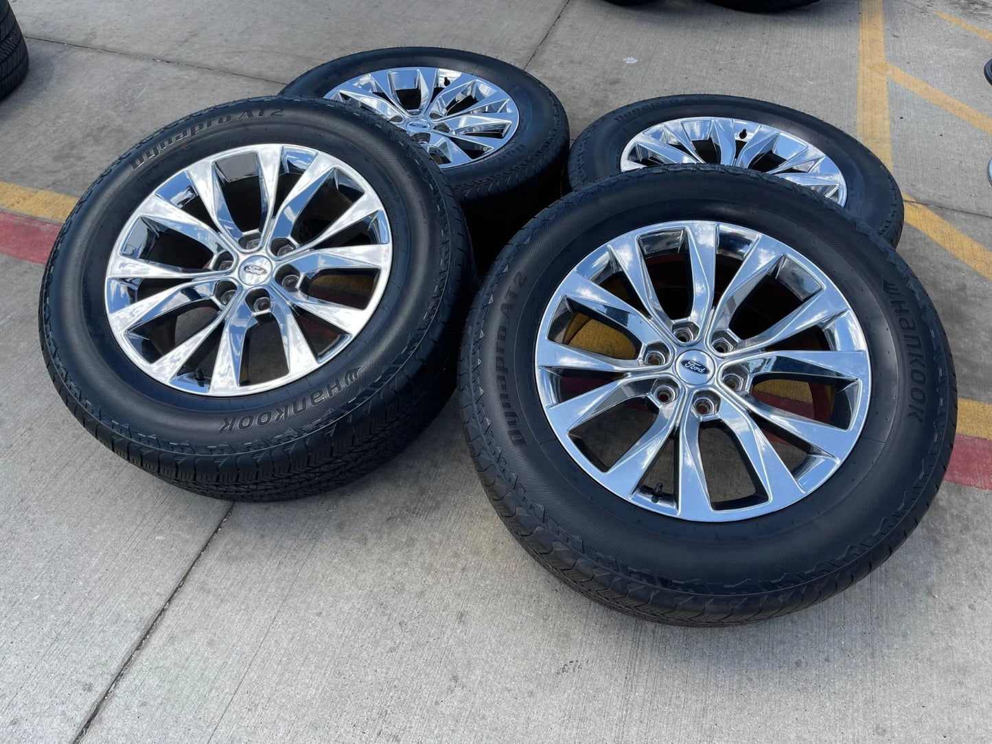 20" Ford F-150 Expedition chrome rims wheels 10003 OEM tires CLEAN