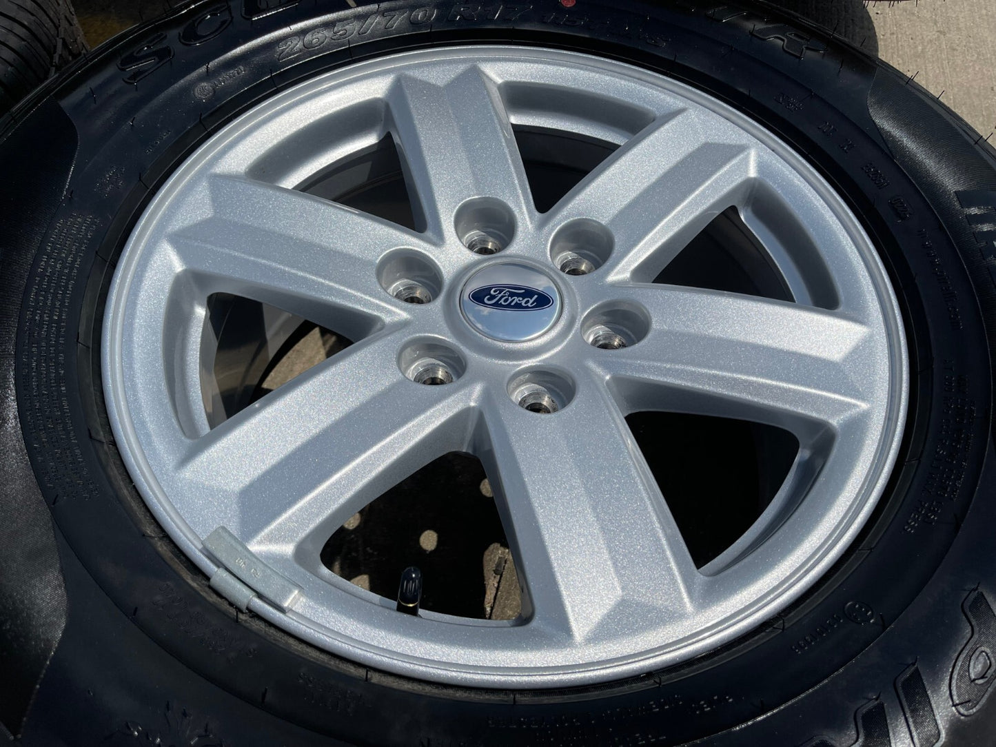 17" Ford F-150 Expedition OEM rims wheels 10339 tires 2024 2025 NEW PIRELLI A/T