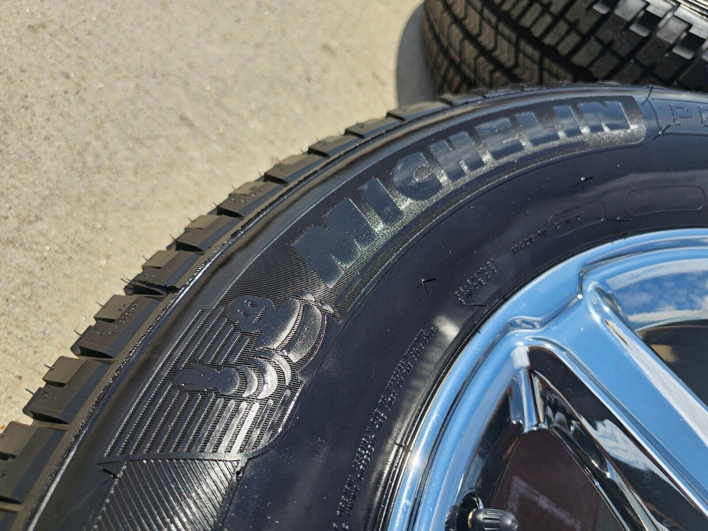 18" Ford F-150 Expedition OEM chrome rims wheels tires MICEHLIN 2024 2025 NEW