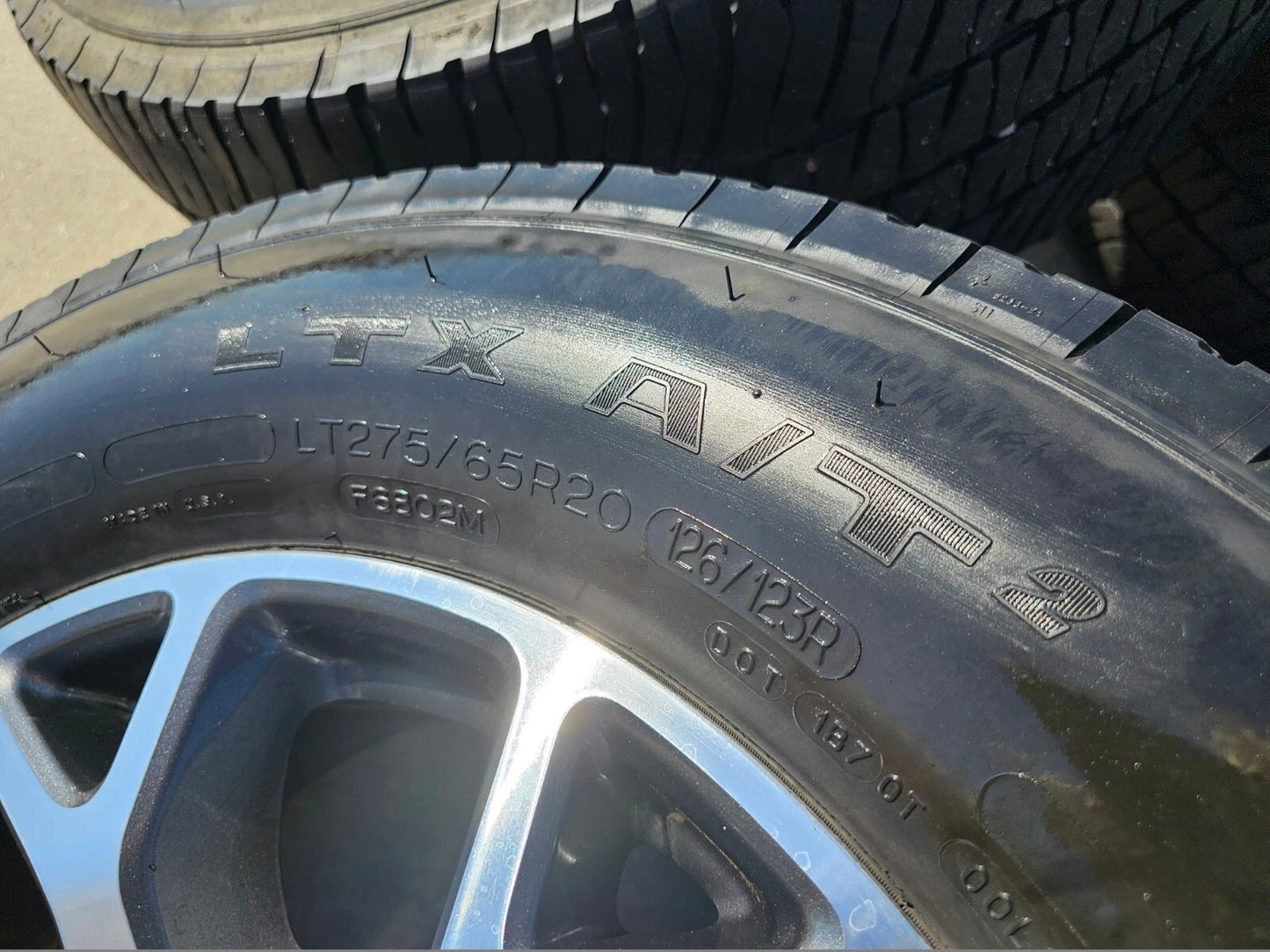 20" Ford F-250 F-350 OEM King Ranch Lariat wheels rims 10292 10293 tires