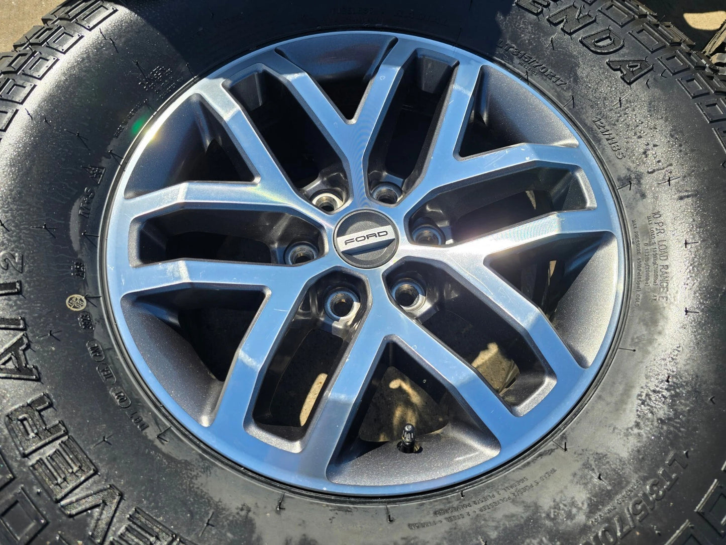 17" Ford F-150 Raptor OEM 10115 rims wheels 35" tires NEW