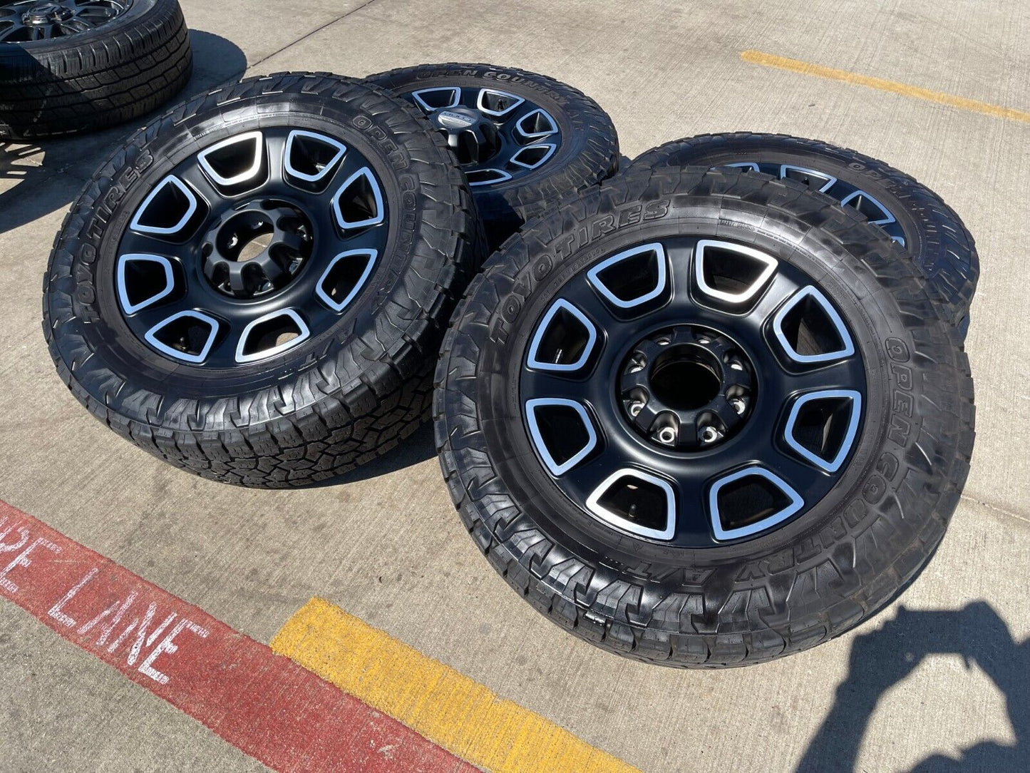 20" Ford F-250 F-350 OEM Lariat Platinum wheels rims 10486 tires TOYO
