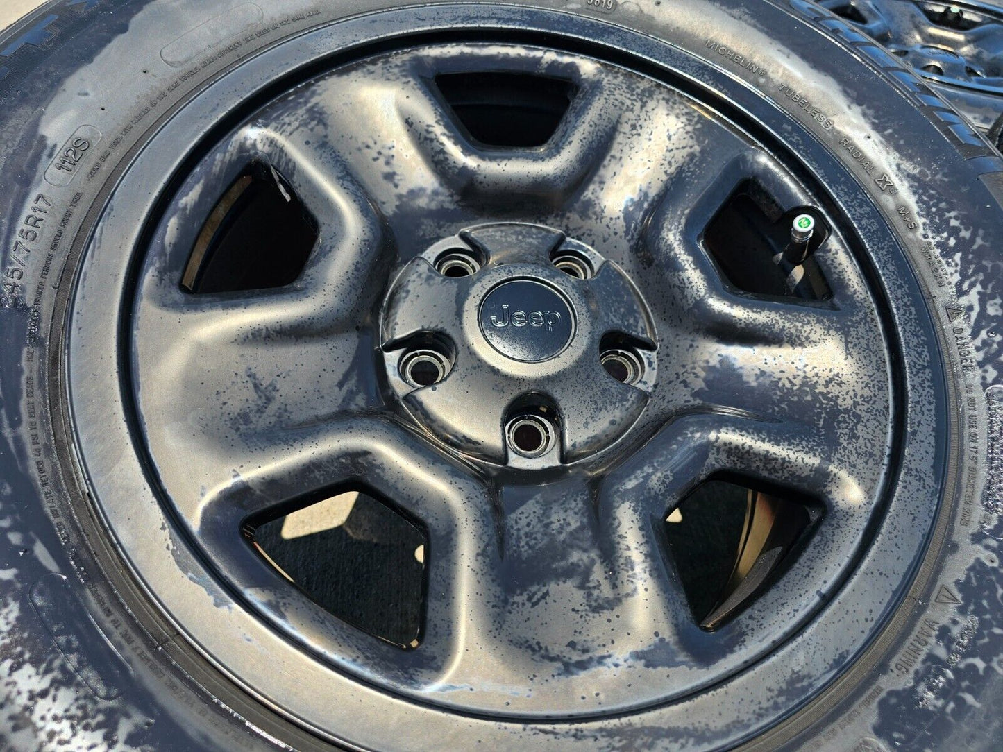 17" Jeep Wrangler Rubicon Sahara OEM wheels rims 9240 9220 black 2021 2022 2023