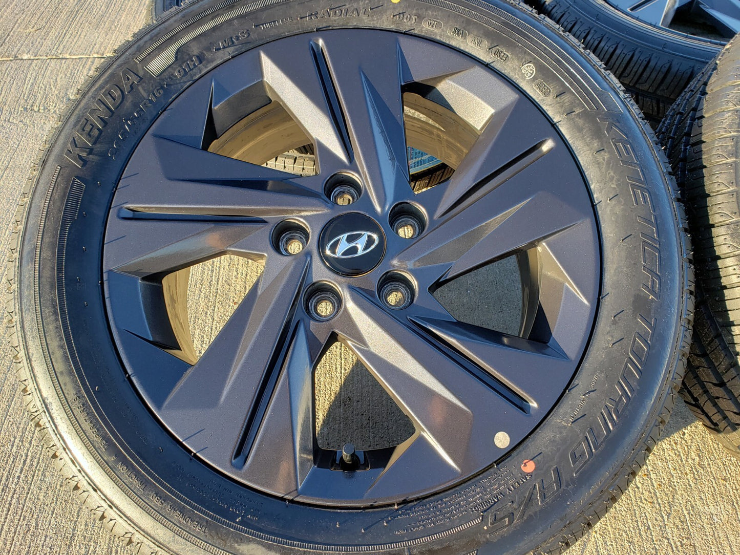 16" Hyundai Elantra Sonata OEM wheel rims 71002 Veloster tires NEW