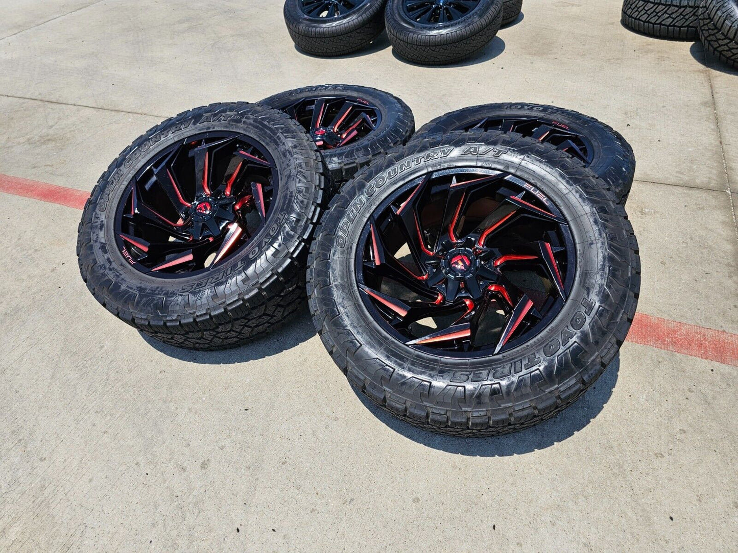 22x10 FUEL D775 Reaction Chevy Dodge Ram 2500 3500 wheels rims 37" 8x165 8x6.5