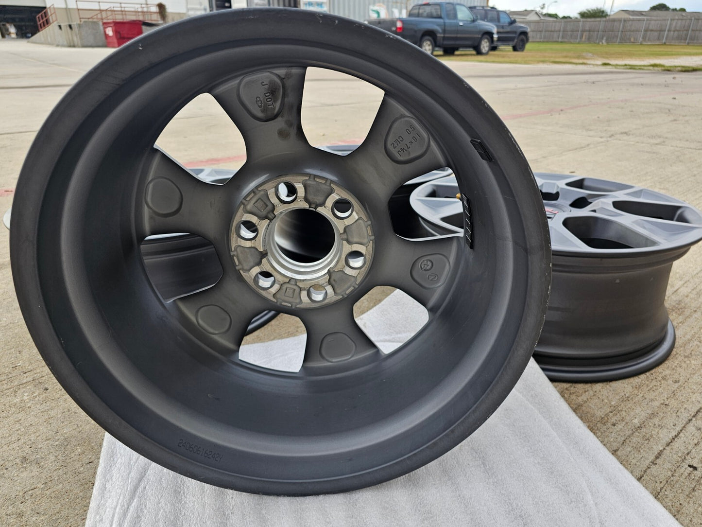 18" Toyota Land Cruiser TRD Tundra Sequoia OEM wheels rims Tacoma GX550 2025 NEW