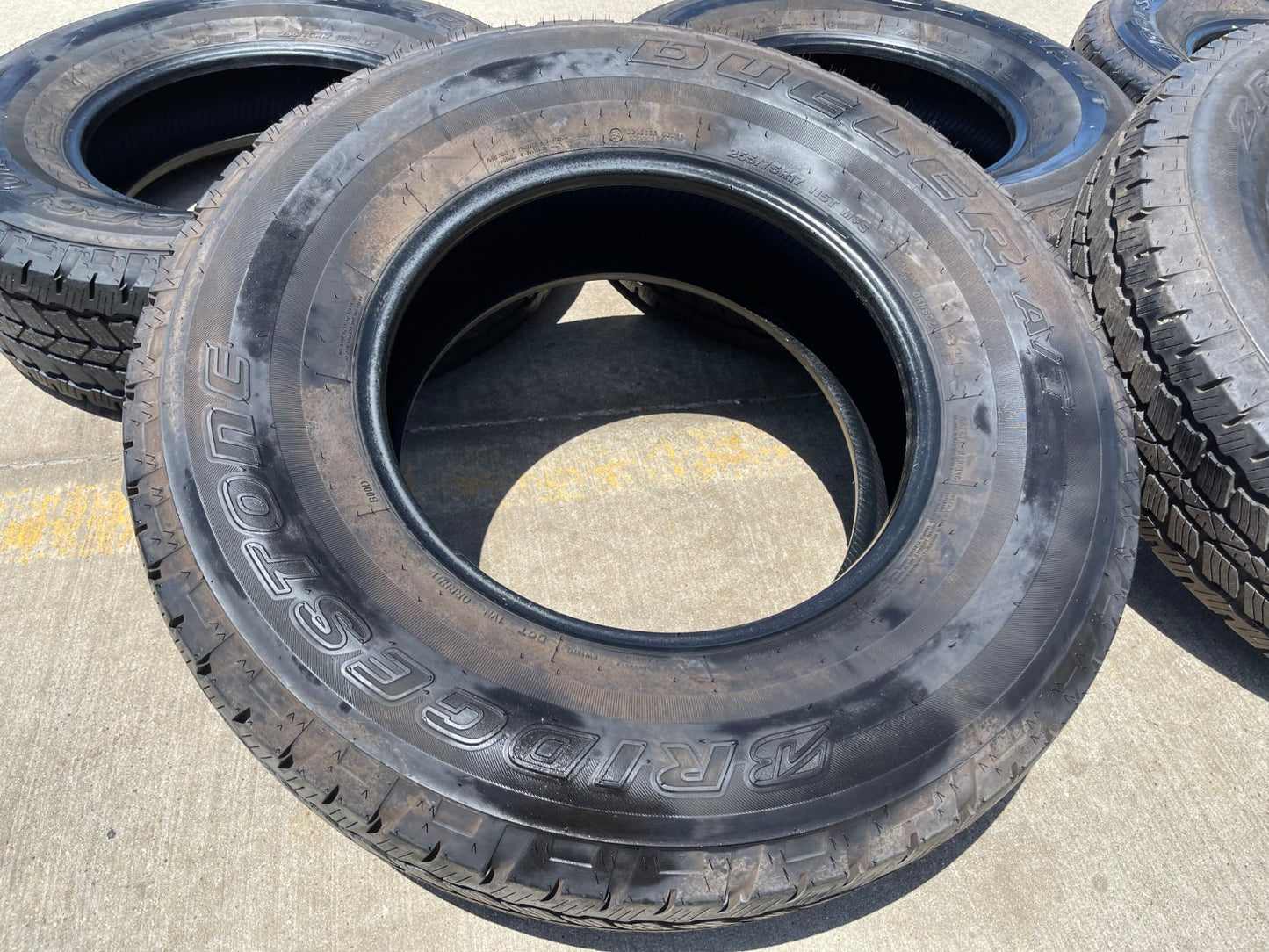 (5) 255/75/17 Bridgestone Dueler A/T tires Jeep Wrangler Ford Bronco