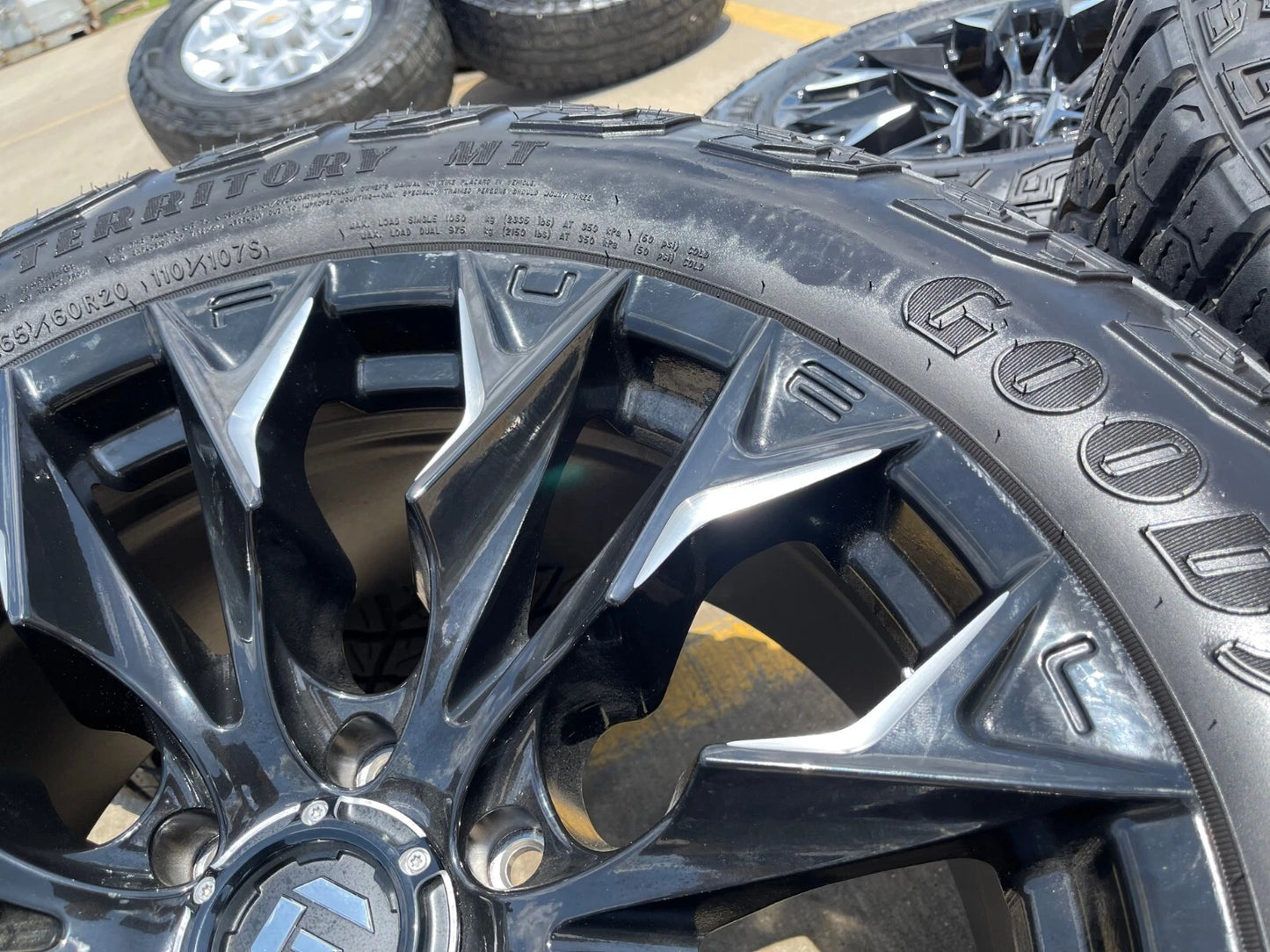20" Fuel D804 Flame Blackout Chevy Silverado RAM 1500 wheels rims 6x139 6x5.5
