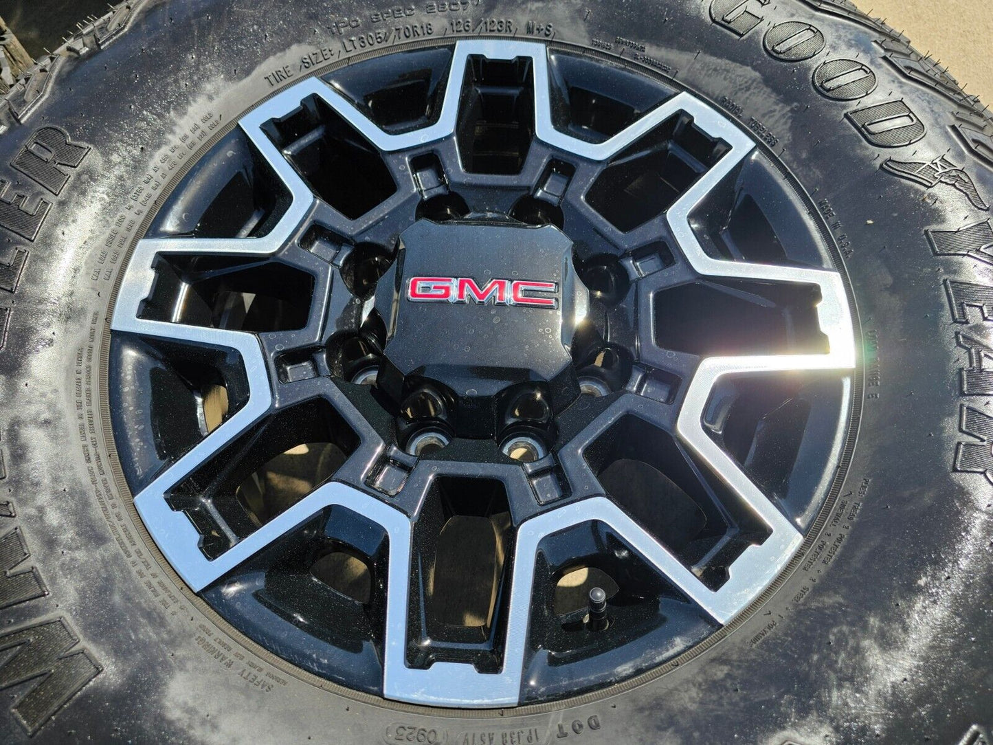 18" GMC Sierra AT4X Chevy Trail Boss 2500 OEM wheels rims tires 2024 2025 NEW
