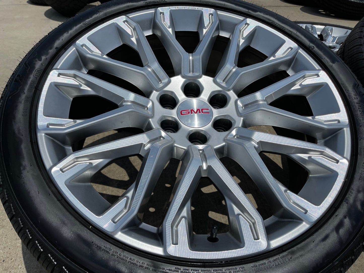 24" GMC Yukon Sierra DENALI OEM wheels rims tires 2022 2023 2024 2025 2026 NEW