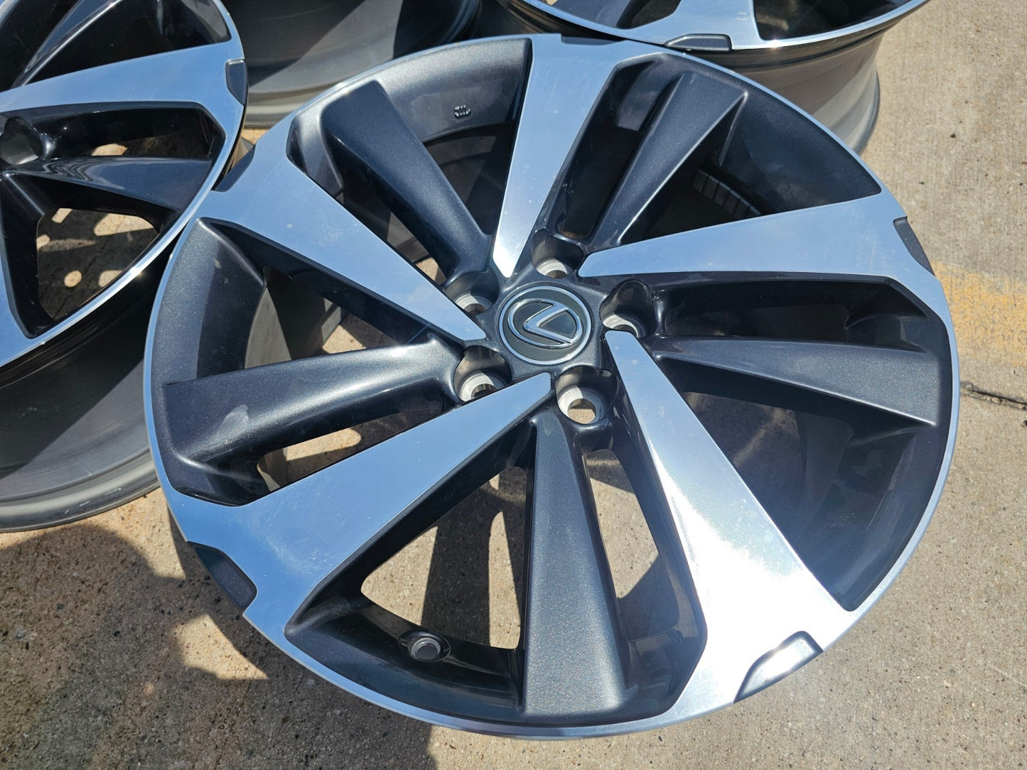18" Lexus NX200T OEM wheels rims 74372 Camry Avalon RAV4