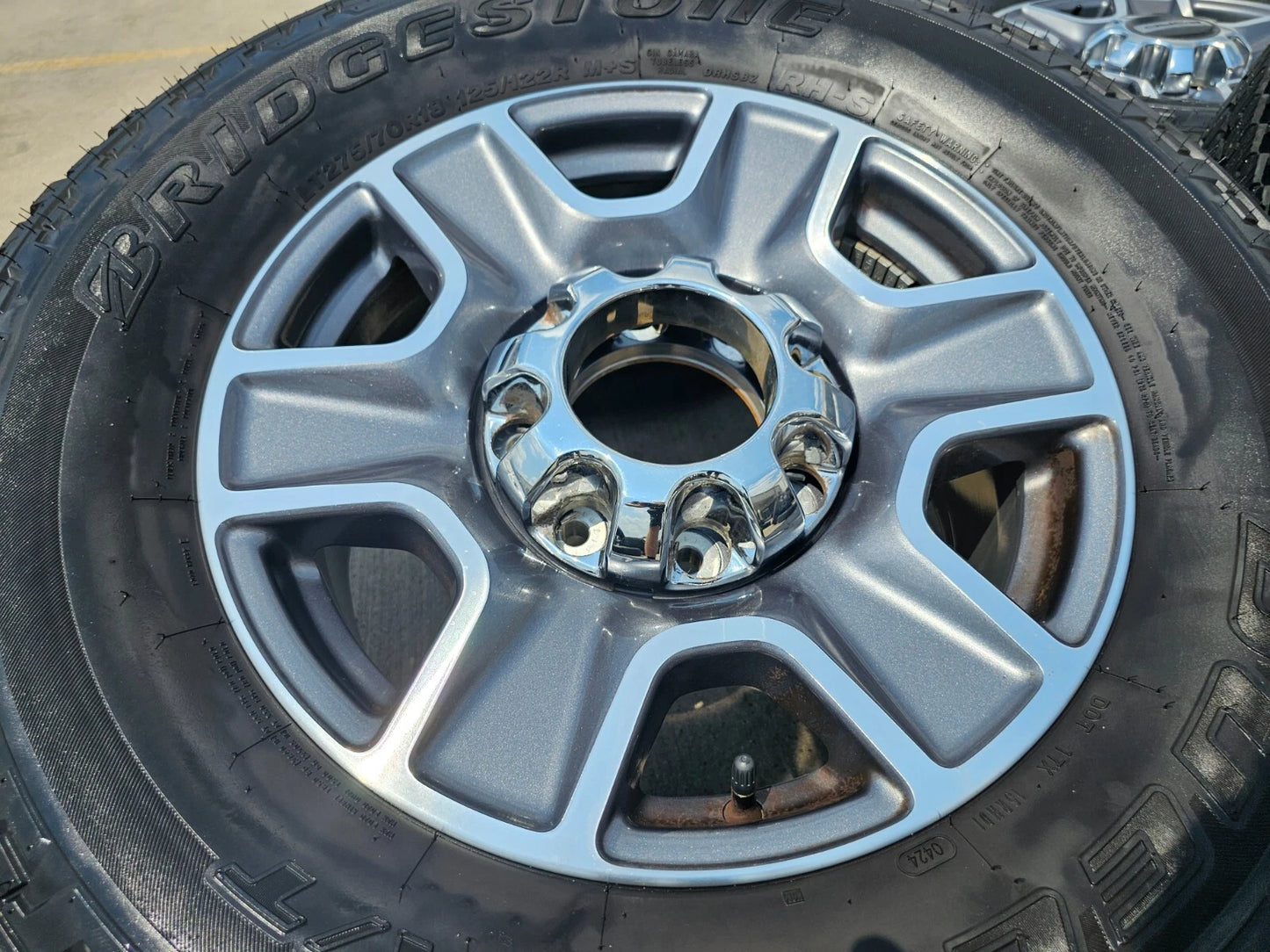 18" Ford F-250 F-350 Lariat FX-4 OEM gray wheels 10298 tires